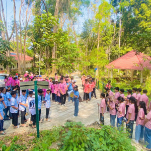 HÀNH TRÌNH ĐẾN VỚI "ĐỊA CHỈ ĐỎ"